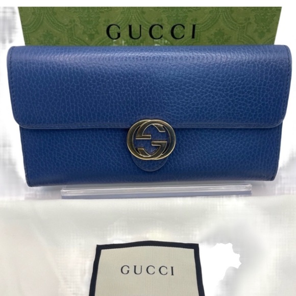 Gucci Handbags - Gucci Wallet !